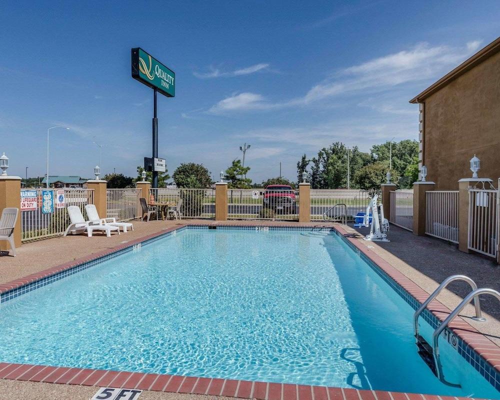 Quality Inn West Memphis I-40 Экстерьер фото